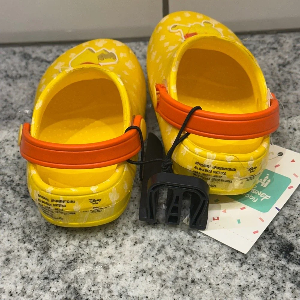 Kids Disney Baby‎ Yellow Winnie the Pooh Clogs Sandals Size 5 Toddler